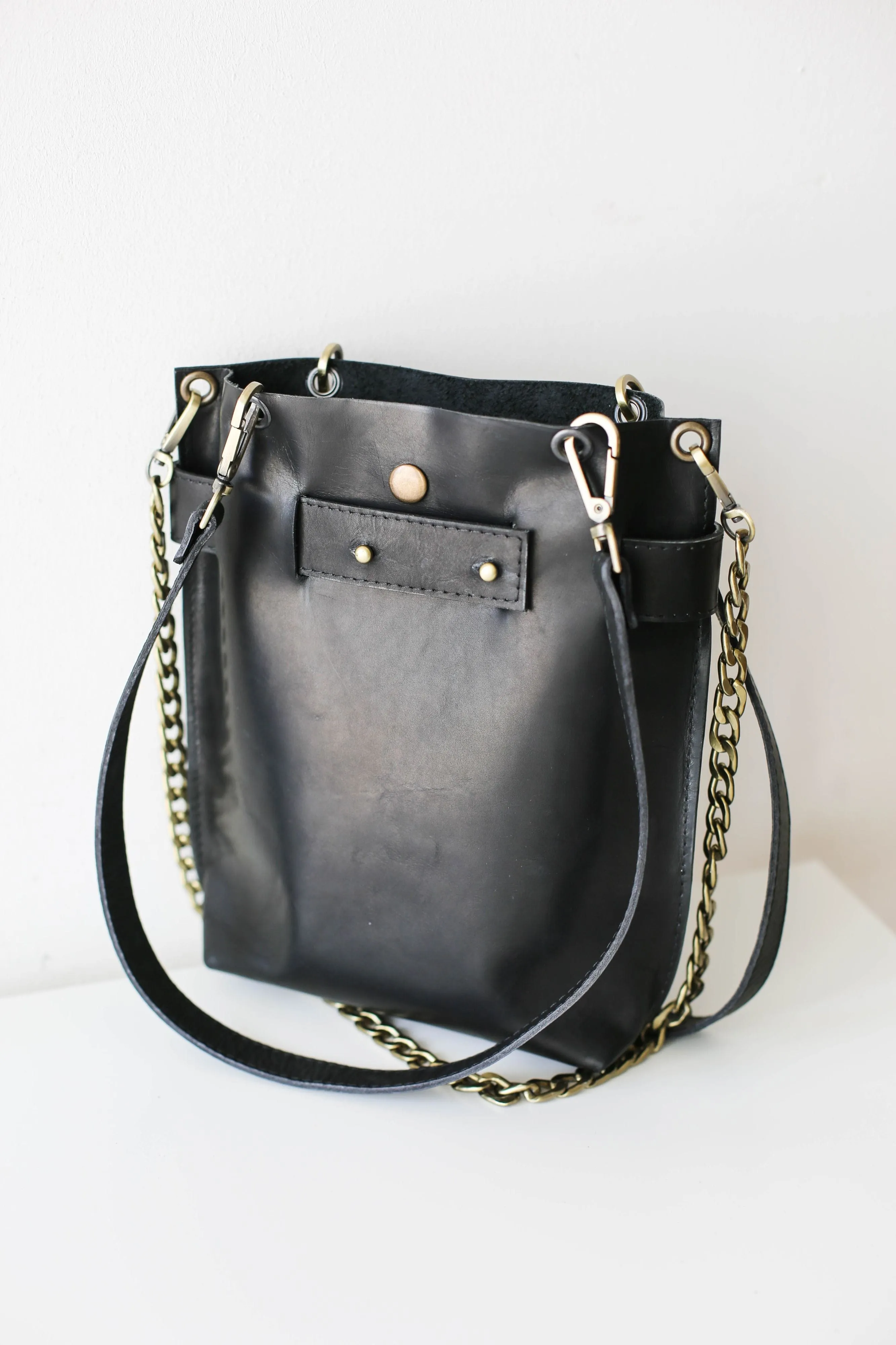 Black Minimal Leather Bag
