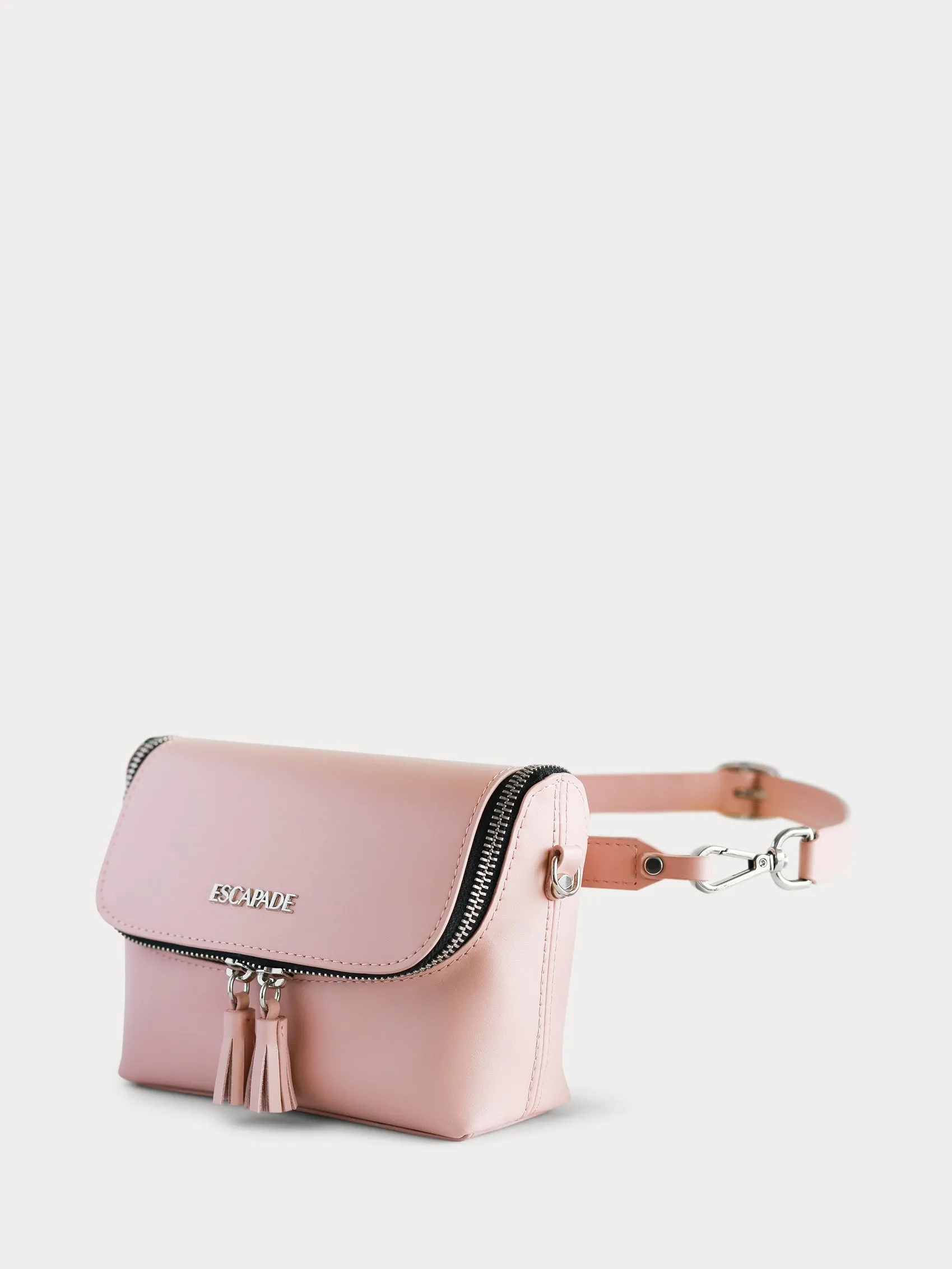 Chelsea. Black Leather Belt Bag