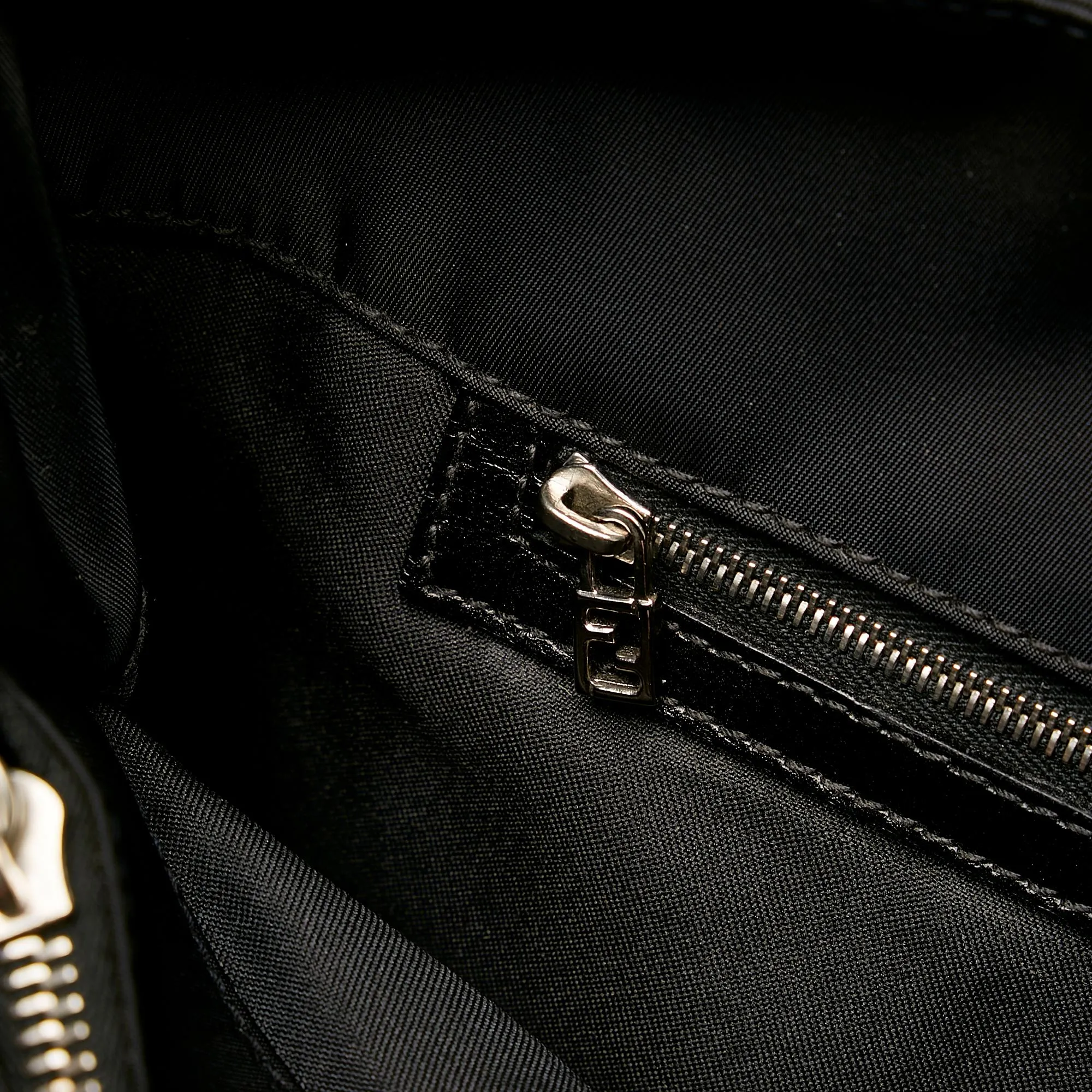 Fendi Nylon Tote Bag (SHG-29224)