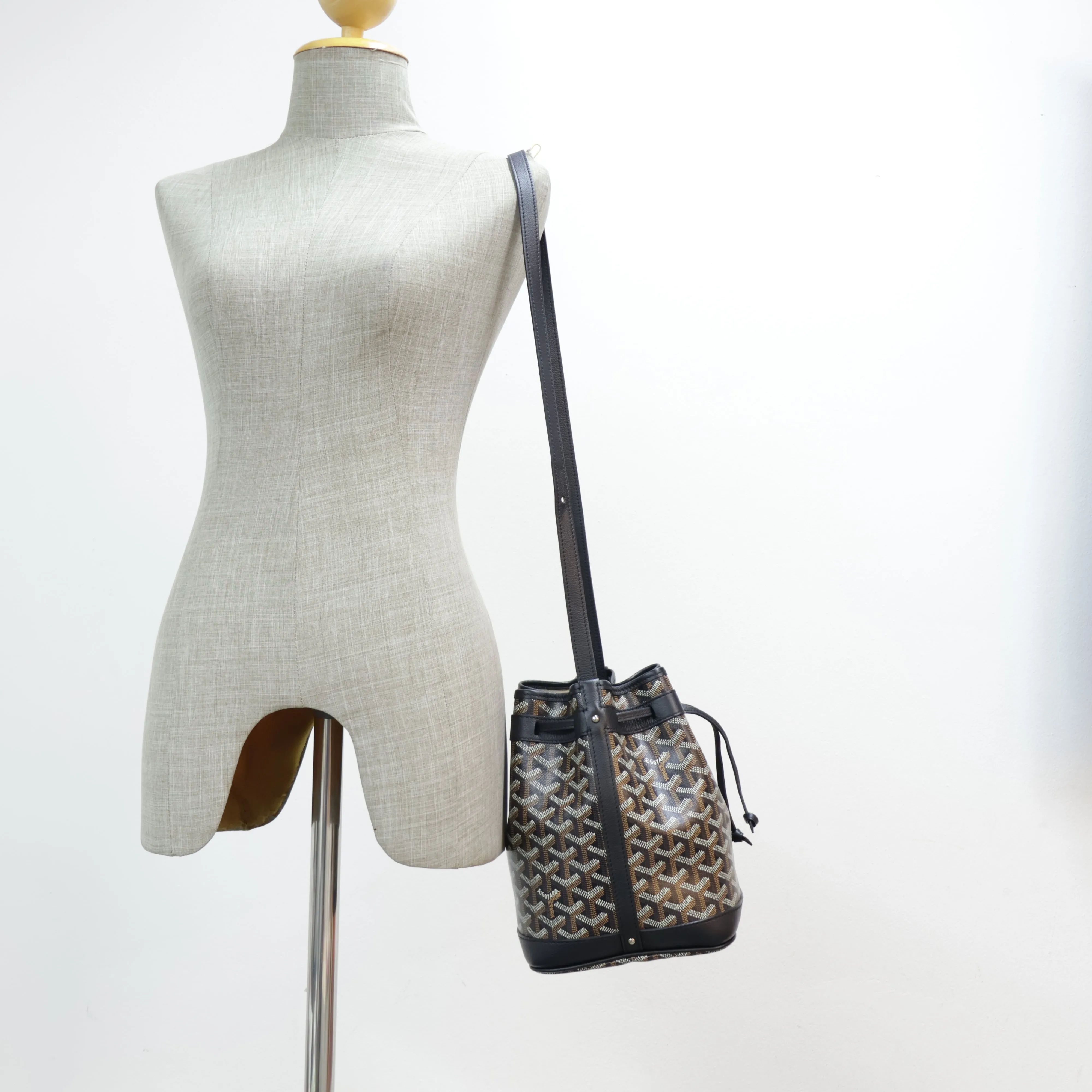 Goyard  Petit Flot  Bucket Bag Black