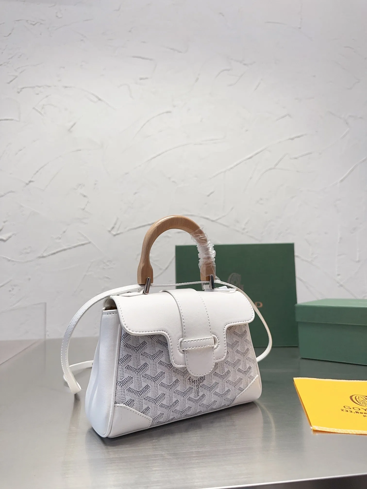 GY008 Saïgon Souple Mini Bag / 5.9x3x7.9inch