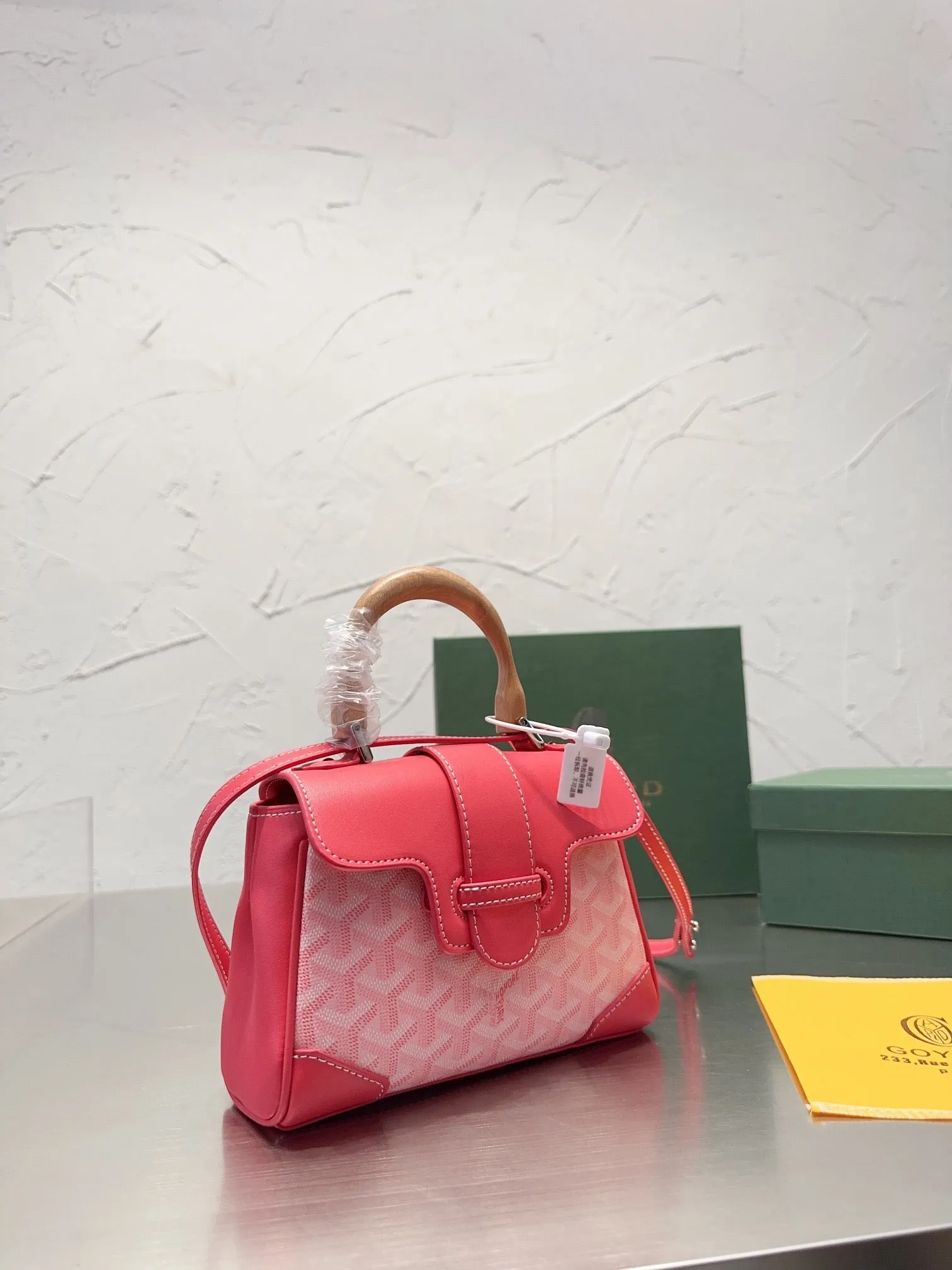 GY008 Saïgon Souple Mini Bag / 5.9x3x7.9inch