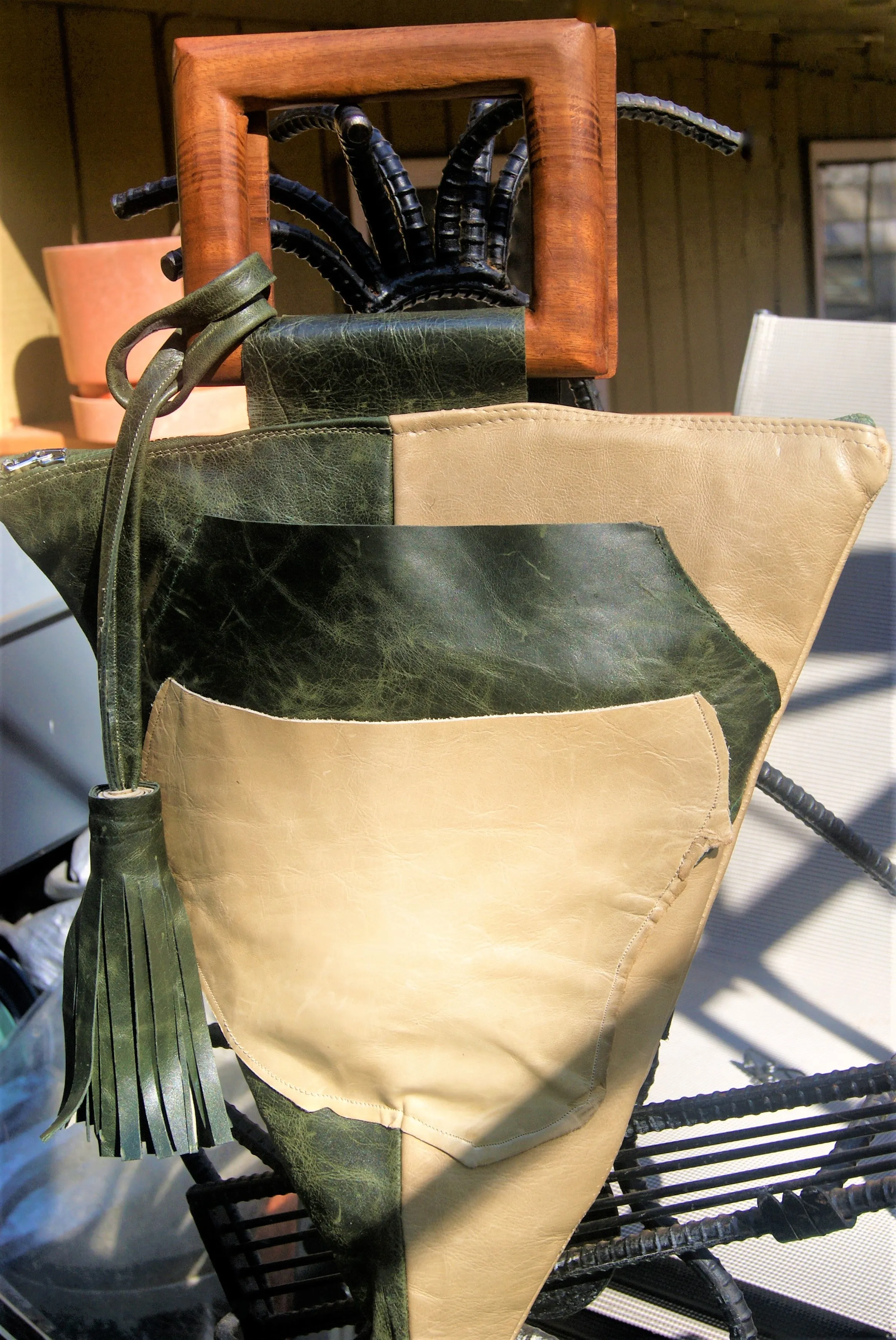 Queen Tiye -green on green -handbags(z)